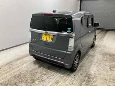 Honda N BOX SLASH