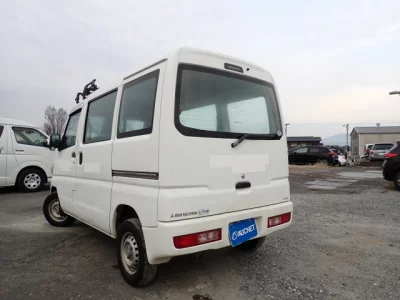 Mitsubishi Minicab Van