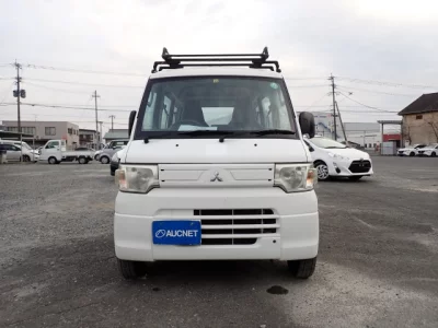 Mitsubishi Minicab Van
