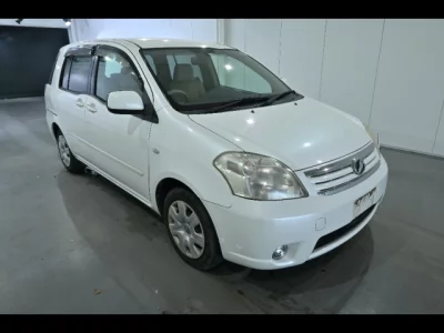 Toyota RAUM