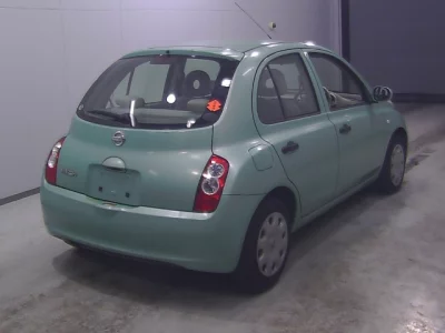 Nissan March