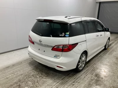 Nissan Lafesta