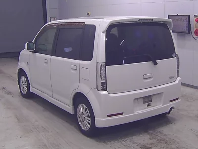 Nissan Otti