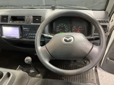 Mazda Bongo Van