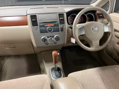 Nissan Tiida Latio