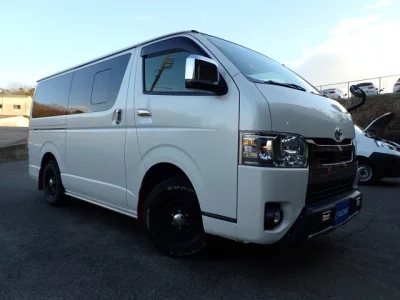 Toyota HiAce Van