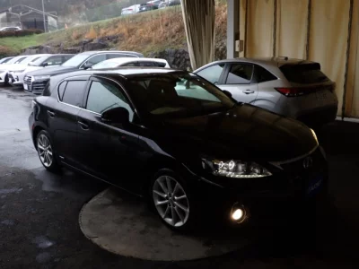 Lexus CT200h