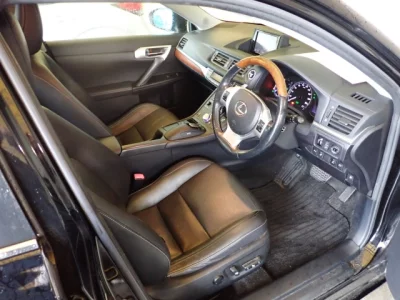 Lexus CT200h