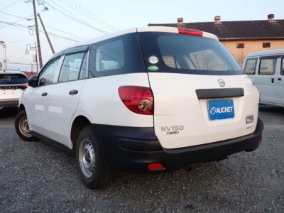 Nissan AD