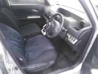 Toyota COROLLA RUMION