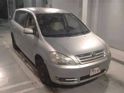 Toyota Ipsum
