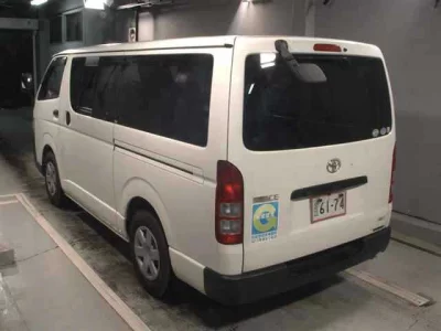 Toyota HiAce Van