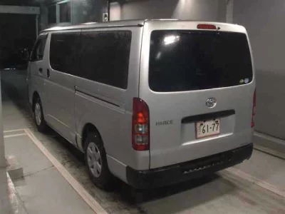 Toyota HiAce Van