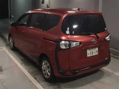 Toyota Sienta