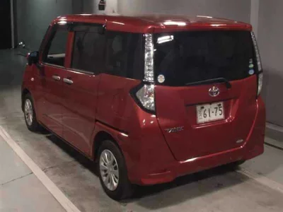 Toyota TANK