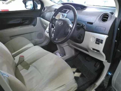 Toyota PASSO SETTE