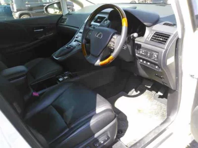Lexus HS250h