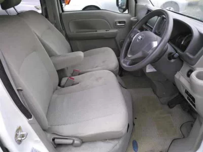 Nissan NV100 Clipper Rio