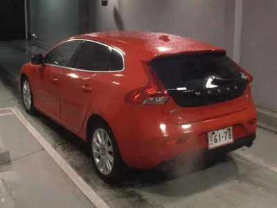 Volvo V40