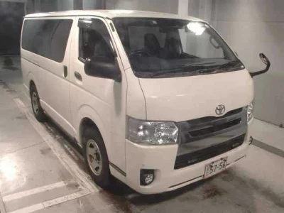 Toyota HiAce Van