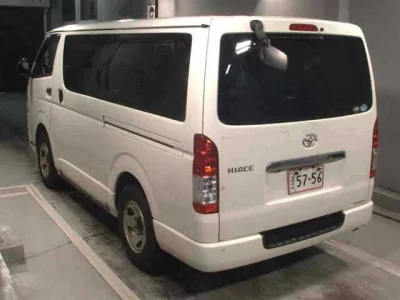 Toyota HiAce Van