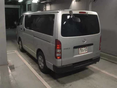 Toyota HiAce Van