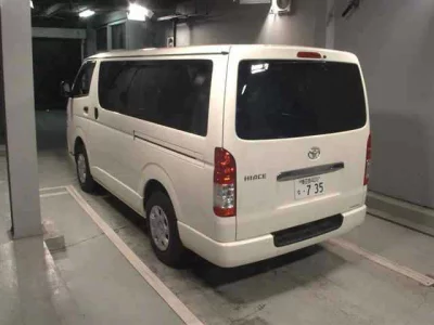 Toyota HiAce Van