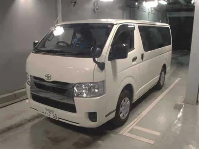 Toyota HiAce Van