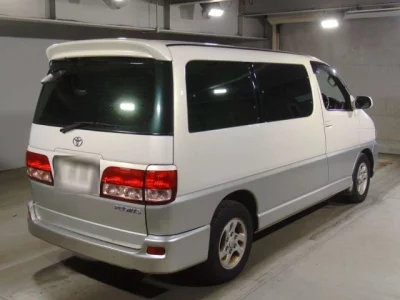 Toyota Hiace Regius