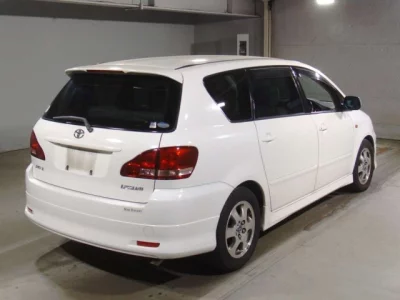 Toyota Ipsum