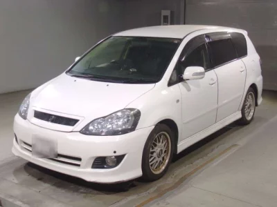 Toyota Ipsum