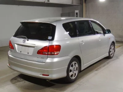 Toyota Ipsum