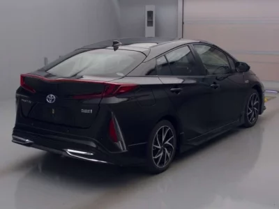 Toyota Prius PHV