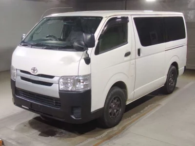 Toyota HiAce Van