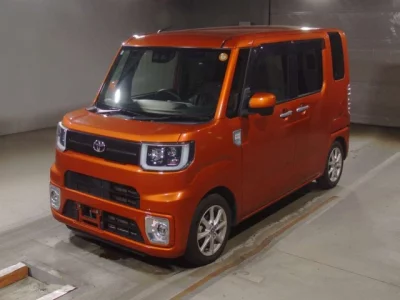 Toyota Pixis Mega