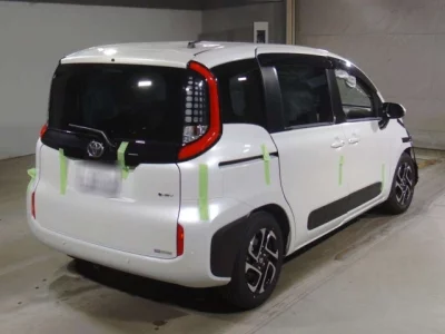 Toyota Sienta