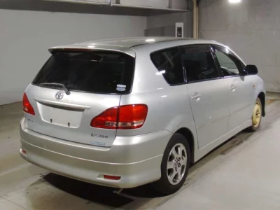 Toyota Ipsum