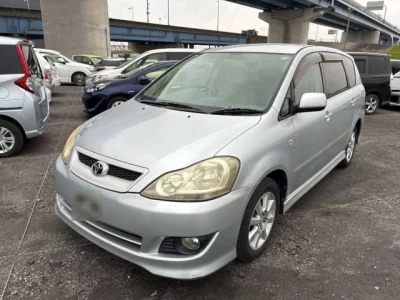 Toyota Ipsum