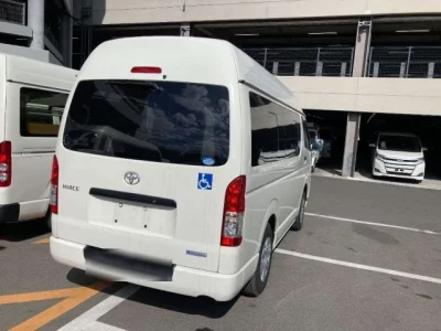 Toyota HiAce Van