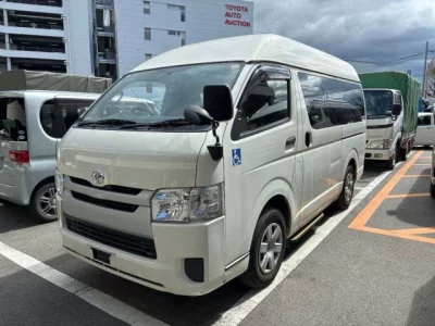 Toyota HiAce Van