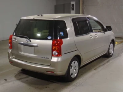 Toyota Raum