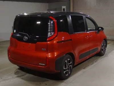 Toyota Sienta