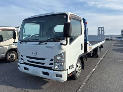 Mazda Titan