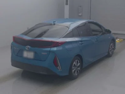 Toyota PRIUS PHV
