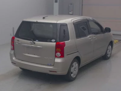 Toyota Raum