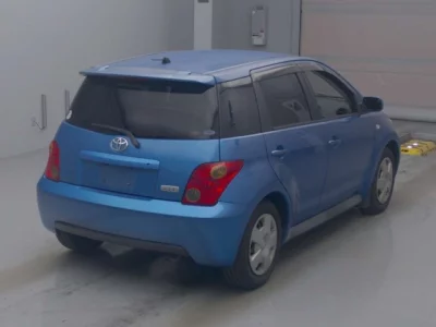 Toyota IST