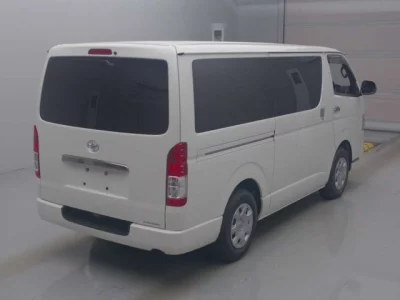 Toyota RegiusAce