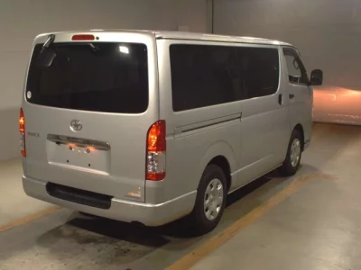 Toyota HiAce Van