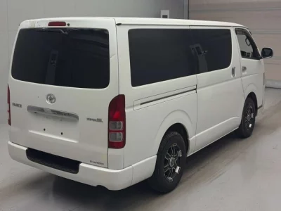 Toyota HiAce Van