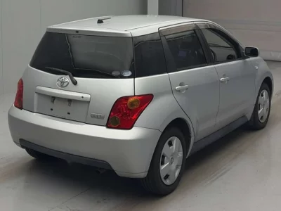 Toyota IST